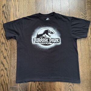 Jurassic Park - Size LARGE Black T-shirt White Logo‎ Crew Neck Graphic Tee